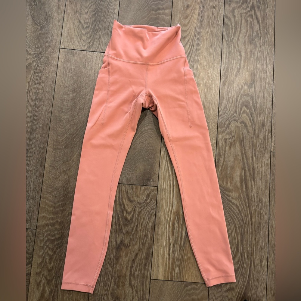 Lulu leggings salmon color. Size 2